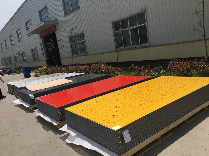 Escolha painel composto de alumínio de sinalização de 3 mm para tornar seu design mais exclusivo e elegante!